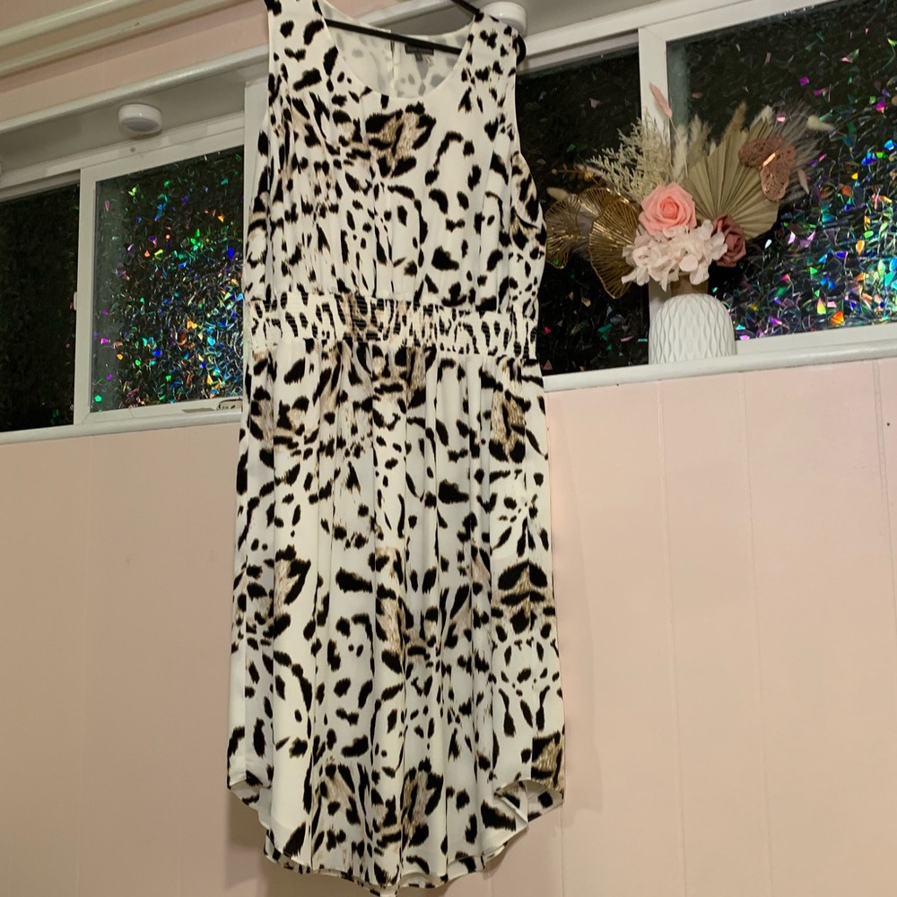 Vince Camuto Leopard Print Dress (2X)